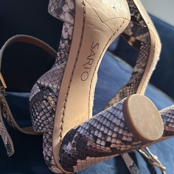 Franco Sarto Ankle Strap Heels Metallic Snake Skin - Picture 11 of 16